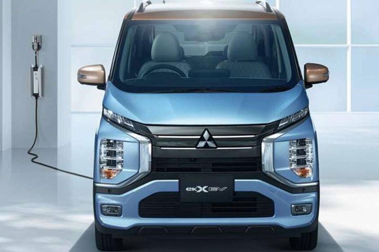 Mitsubishi eK X EV gia re ve Dong Nam A, co 
