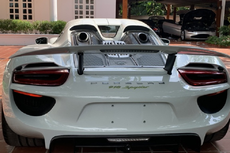 Porsche 918 Spyder hon 60 ty dong, doc nhat Viet Nam cua 