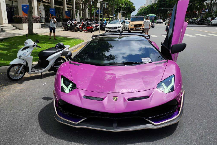 Lamborghini Aventador Roadster 