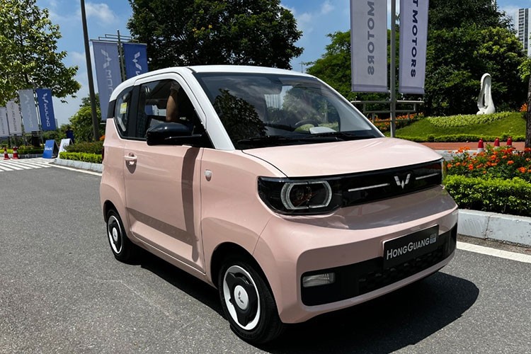 Wuling Hongguang MiniEV - xe dien Tau tu 239 trieu 