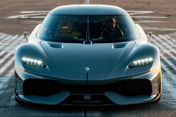 Koenigsegg Gemera - chiec “hypercar gia dinh” manh toi 2.300 ma luc