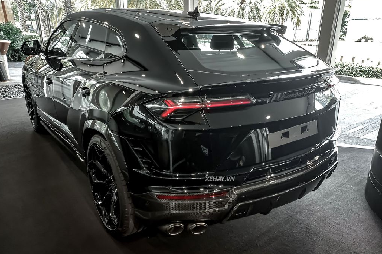 Can canh sieu SUV Lamborghini Urus Performante tu 16,5 ty tai Viet Nam-Hinh-3