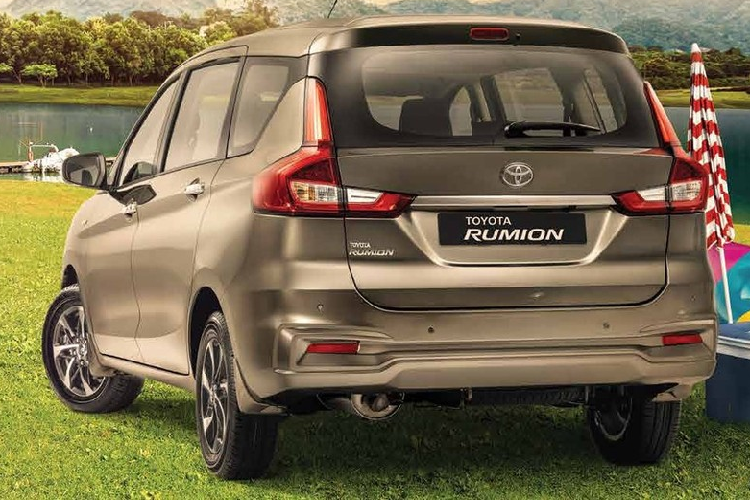 Toyota Rumion 2023 - MPV gia re chi tu 375 trieu dong co gi 