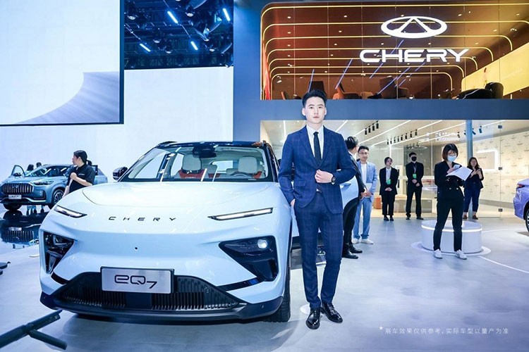 Chery eQ7 - SUV dien Trung Quoc “ngon, bo, re” tu 419 trieu dong-Hinh-10