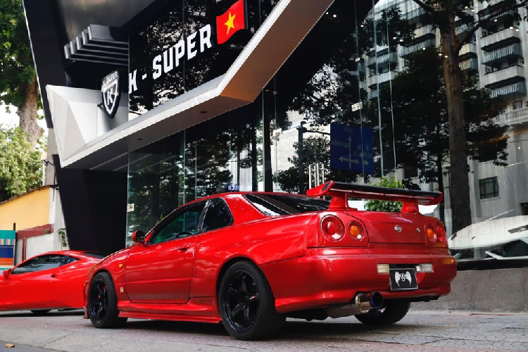 Nissan Skyline GT-R R34 cuc hiem cua 