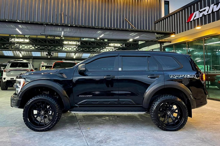 SUV Ford Everest Raptor 