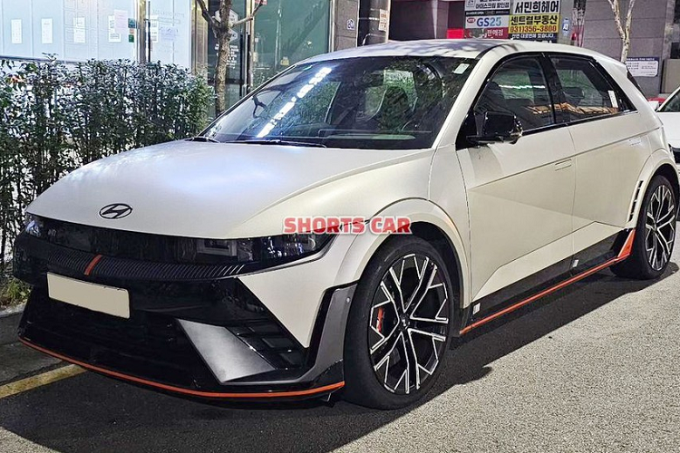 Hyundai Ioniq 5 N 2024 chay dien co gia ban toi 1,43 ty dong