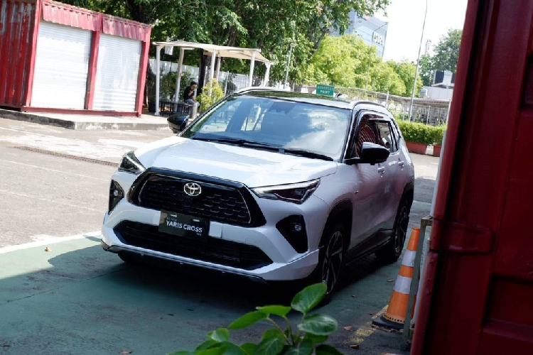Toyota Yaris Cross 2023 lot top 5 xe ban chay nhat phan khuc-Hinh-2