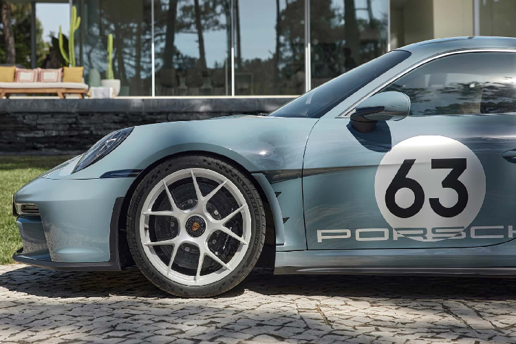 Ra mat Porsche 911 S/T 2024 dong co GT3 RS so san 6 cap-Hinh-8