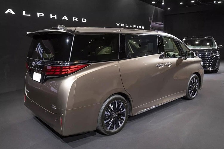 Toyota Alphard 2024 nhan coc tai Viet Nam, gia hon 4 ty dong?-Hinh-3