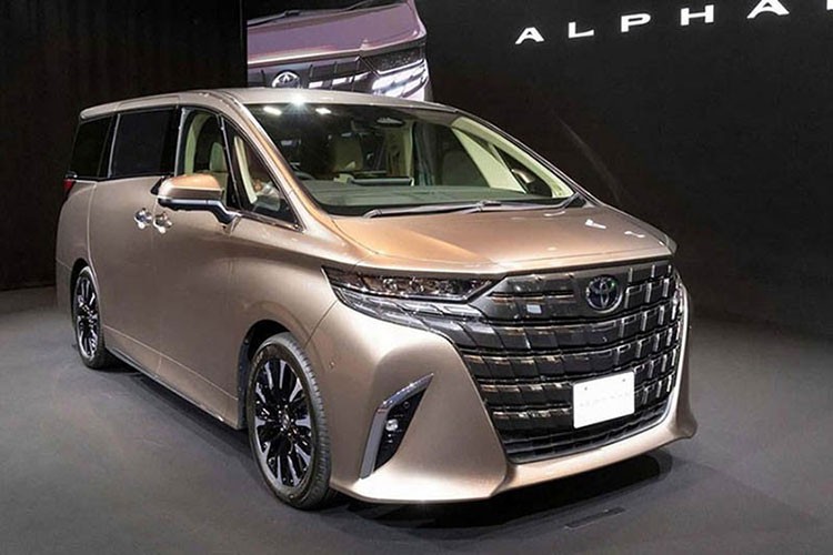 Toyota Alphard 2024 nhan coc tai Viet Nam, gia hon 4 ty dong?