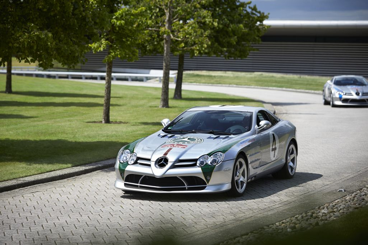 Mercedes-Benz SLR McLaren – ky niem 20 nam cot moc hop tac