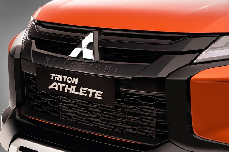 Mitsubishi Triton ban Athlete 4x4 cao cap giam toi 150 trieu dong-Hinh-7
