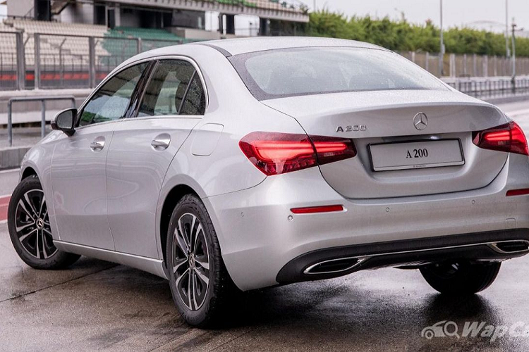 Ly do nao khien Mercedes-Benz khai tu mau xe A-Class?-Hinh-7