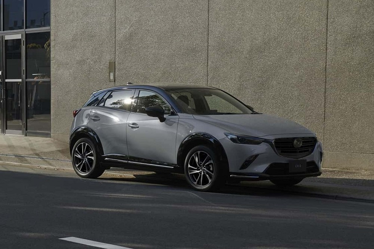 Mazda CX-3 2024 nang cap tu 374 trieu dong, cho ve Viet Nam