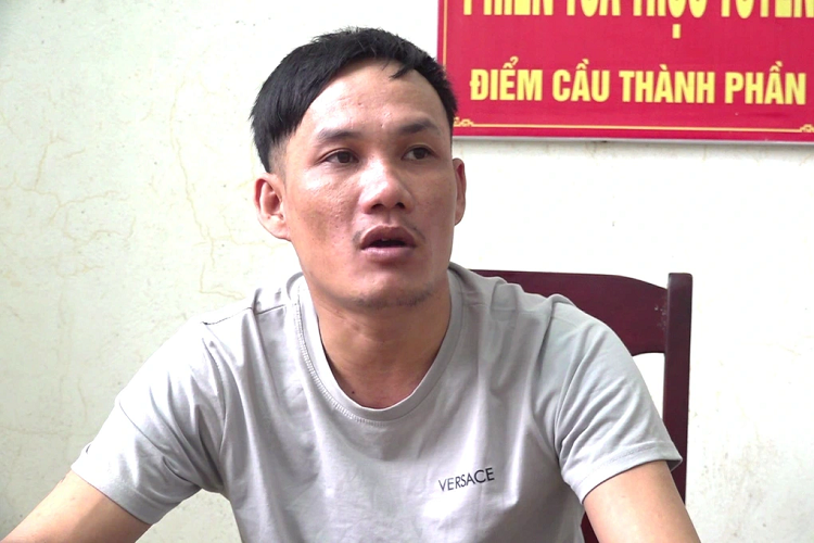 Vu bi can tu tu trong phong tam giam: Loi khai hai nguoi cung phong?-Hinh-2