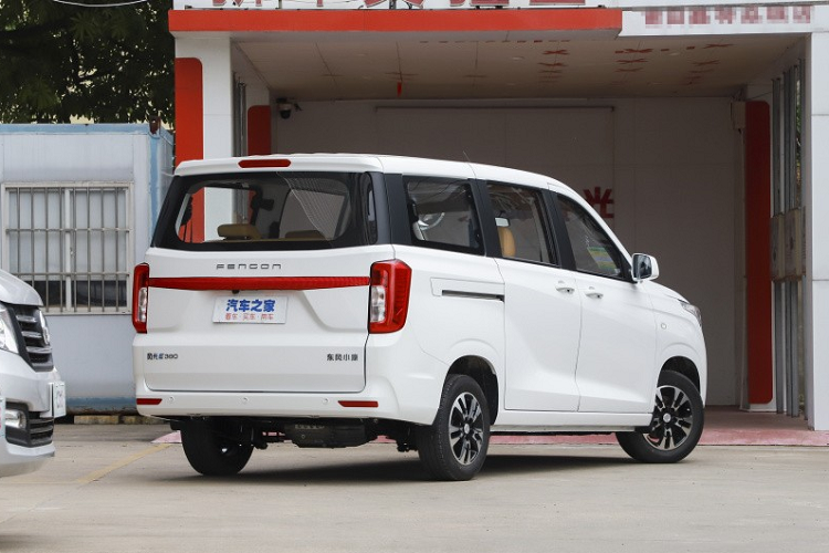 Dongfeng FengGuang E380 tu 420 trieu dong, MPV co nho khong 