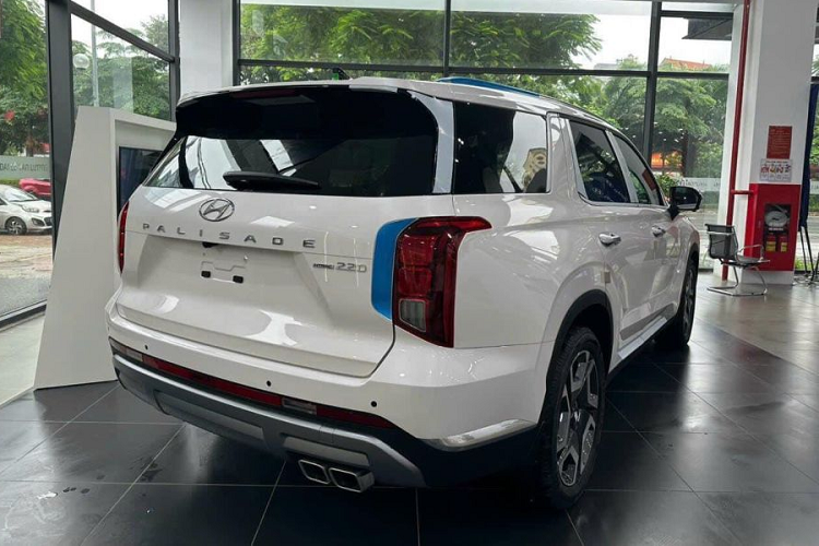 Can canh Hyundai Palisade 2024 tu hon 1,4 ty dong tai dai ly Viet-Hinh-14