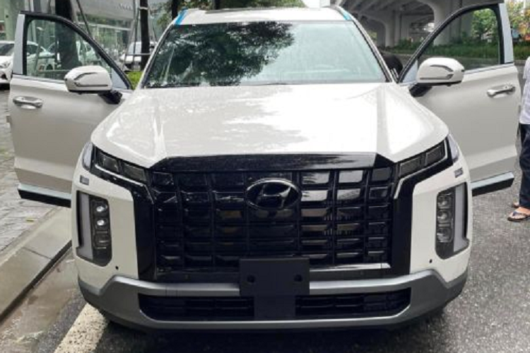 Can canh Hyundai Palisade 2024 tu hon 1,4 ty dong tai dai ly Viet-Hinh-3