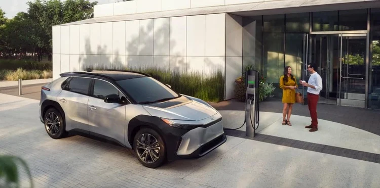 Toyota va Lexus se su dung chuan sac oto dien cua Tesla tu 2025-Hinh-2