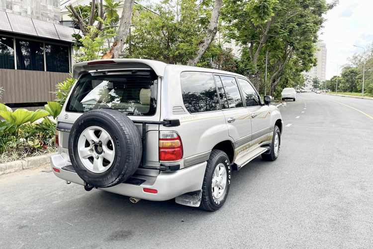 Toyota Land Cruiser - “cu chu tich” 23 nam tuoi chi 235 trieu o Sai Gon-Hinh-8