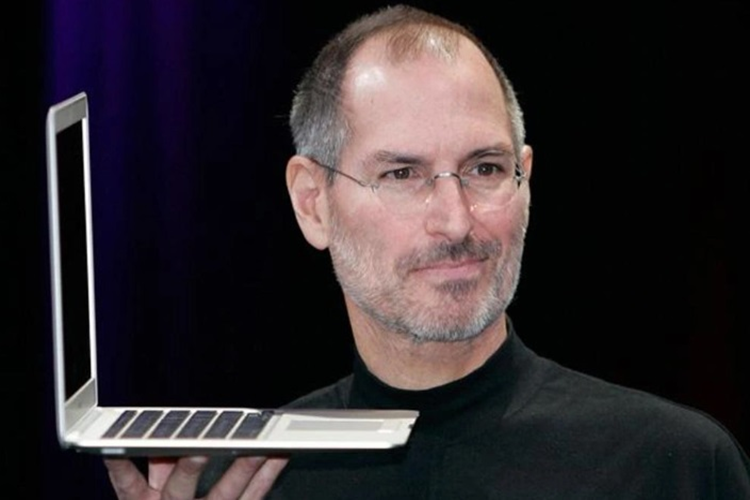 Cuu CEO Apple - huyen thoai Steve Jobs, cu 6 thang doi oto mot lan-Hinh-2