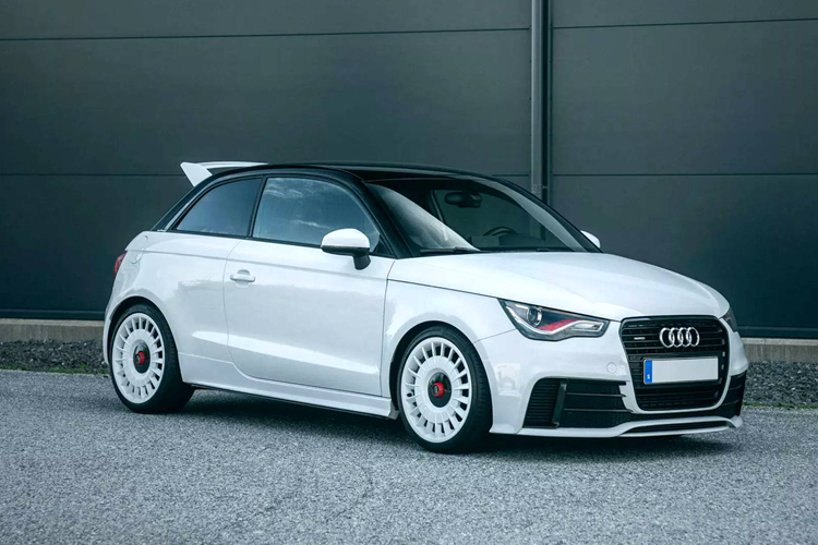 Audi A1 Quattro doi cu hon 1,4 ty dong, dat ngang sieu xe R8