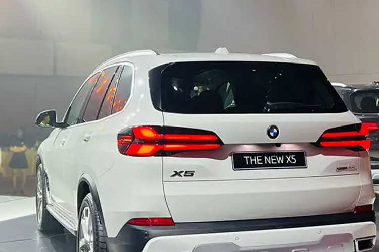 BMW X5 2024 ra mat Viet Nam, re hon Mercedes-Benz GLE nua ty dong-Hinh-7