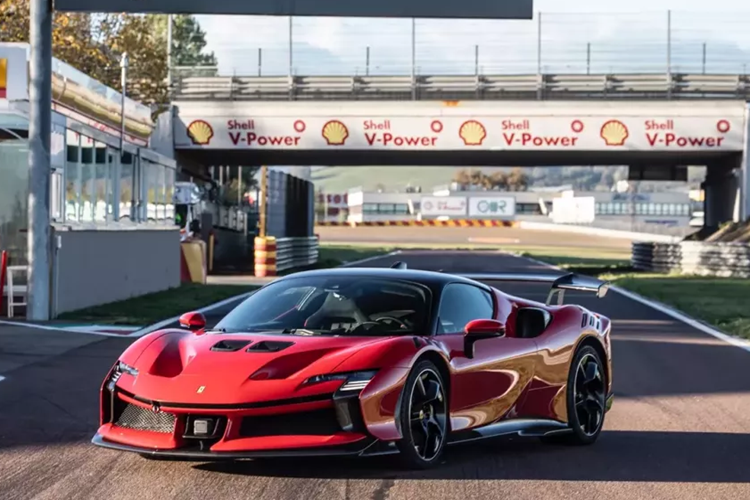 Sieu xe dua duong pho Ferrari SF90 XX lap ky luc tai Fiorano