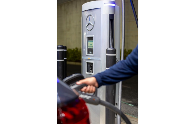Trạm sạc ôtô điện Mercedes-Benz đầy sang chảnh, sạc 80%/20 phút - Hình 10 Tram sac oto dien Mercedes-Benz day sang chanh, sac 80%/20 phut-Hinh-10