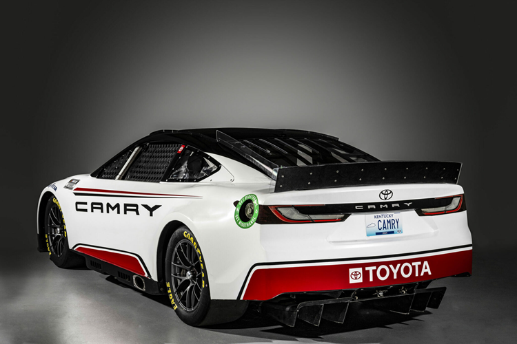 Toyota Camry XSE 2024 da san sang cho NASCAR Cup 2024-Hinh-11