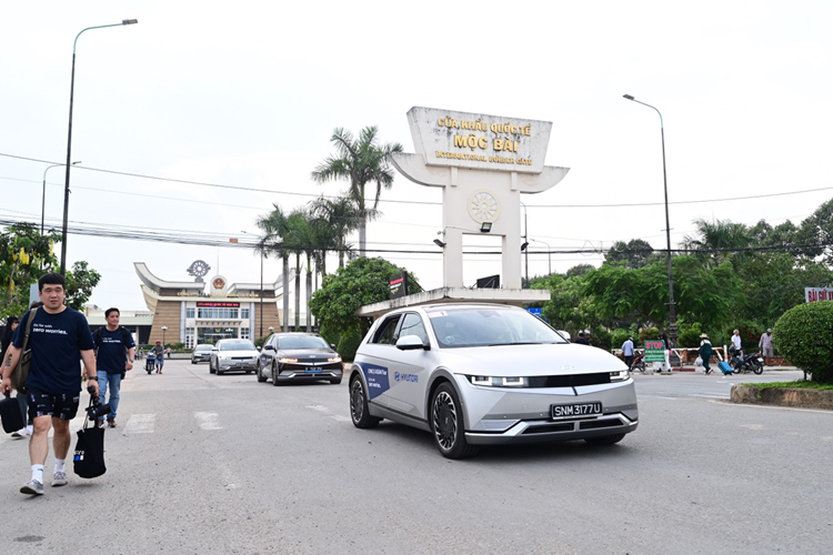 Hyundai IONIQ 5 ket thuc hanh trinh xuyen Dong Nam A tai Viet Nam-Hinh-8