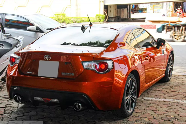 Toyota FT-86 sang chanh mot thoi, sau 10 nam gia rot 1 ty dong-Hinh-9