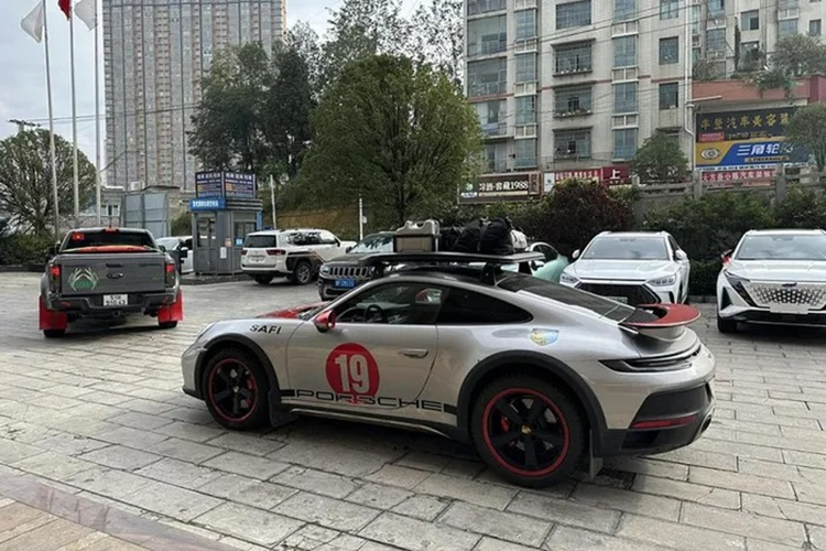 Porsche 911 Dakar cua dai gia Hai Phong den TP HCM sau gan 35.000km-Hinh-6
