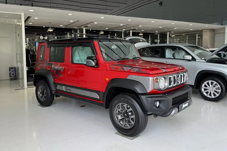 Suzuki Jimny 5 cua tu 558 trieu dong, them tinh nang an toan “xin so”-Hinh-11