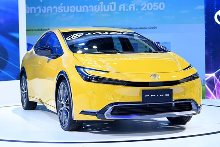 Toyota Prius the he moi gianh giai oto cua nam 2024 tai Nhat Ban-Hinh-4