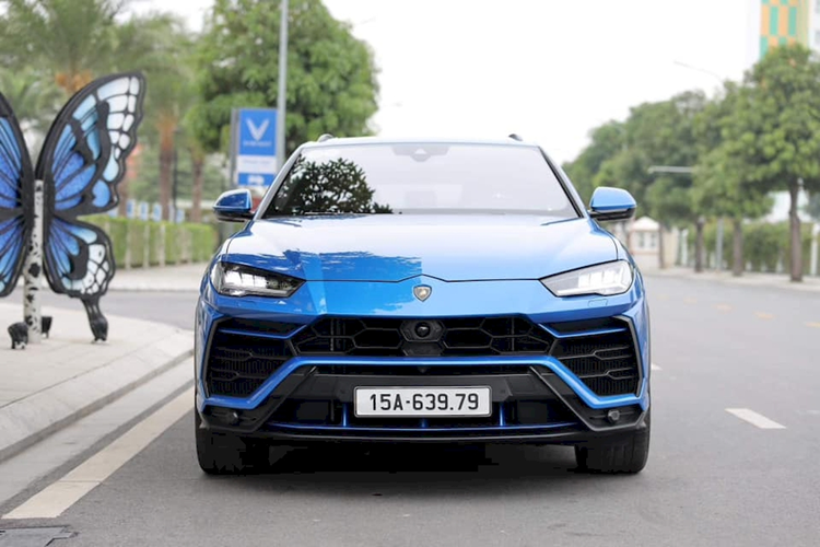 Brabus 800 va Lamborghini Urus 