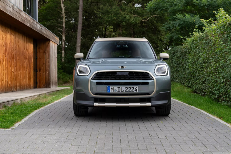 MINI Countryman C – gia re manh 168 ma luc chi 1,072 ty dong-Hinh-4