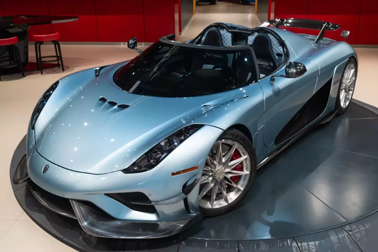 Dai ly ban xe cho Hoang Kim Khanh rao Koenigsegg Regera gan 5 trieu USD