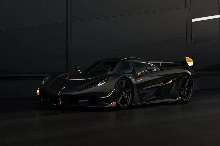 Koenigsegg Jesko Attack full-carbon 