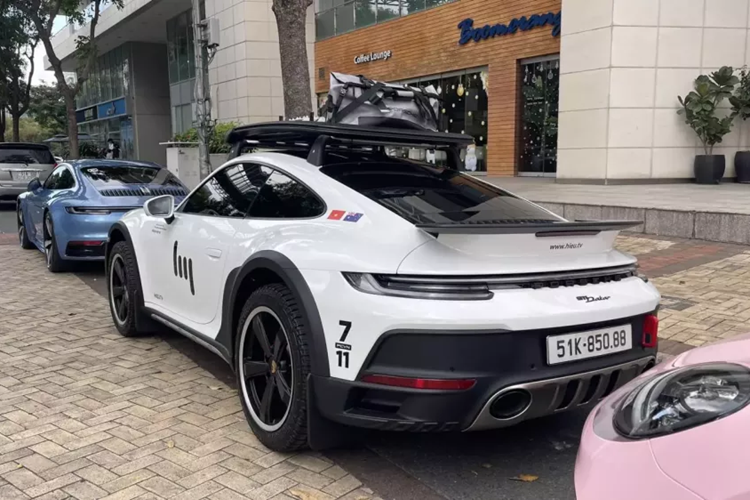 Tan thay Porsche 911 Dakar hon 15 ty cua dai gia Viet “phuot