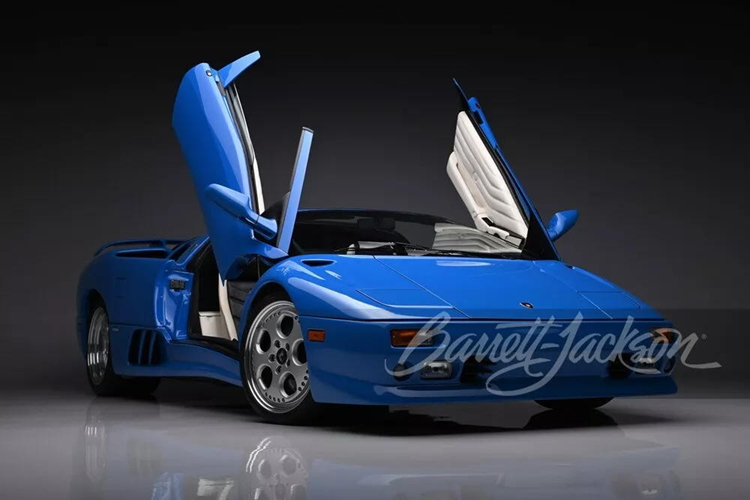 Dau gia Lamborghini Diablo VT Roadster cua cuu Tong thong Trump-Hinh-2