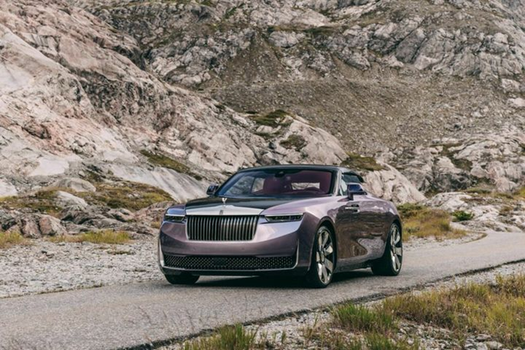 Rolls-Royce dat doanh so ky luc hon 6.000 xe trong nam 2023-Hinh-5