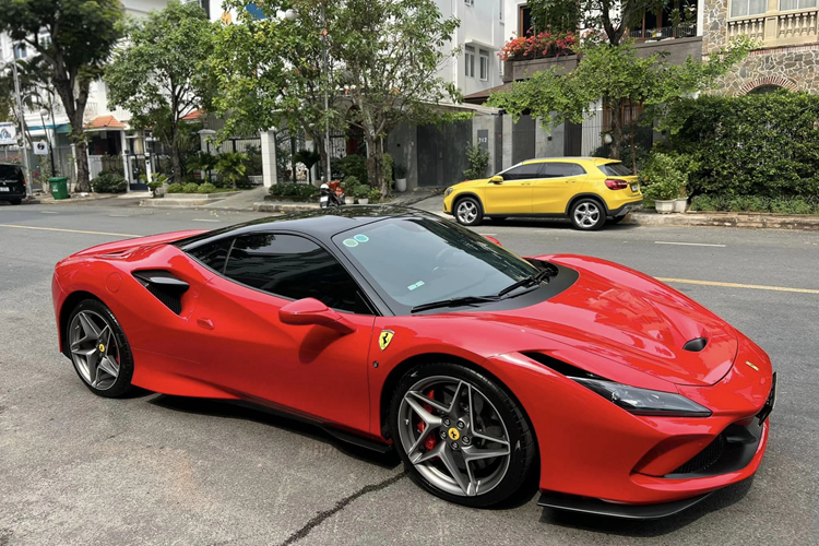 Minh Nhua ban Ferrari F8 Tributo gan 30 ty dong cua Cuong Do la-Hinh-8