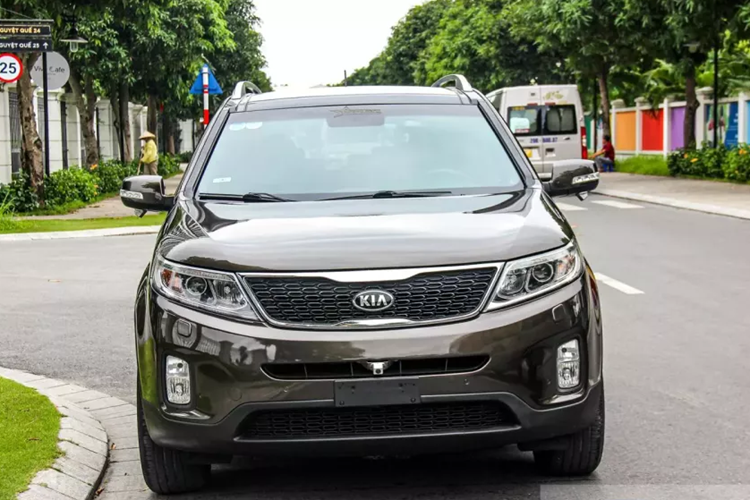 Kia Sorento 2014 chi 430 trieu, re hon Hyundai SantaFe tai sao kho ban?-Hinh-8