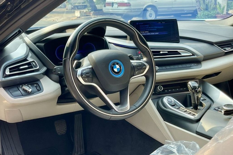 BMW i8 rao ban 2,5 ty o Ha Noi, chay 9 nam ban lo 4,5 ty-Hinh-7