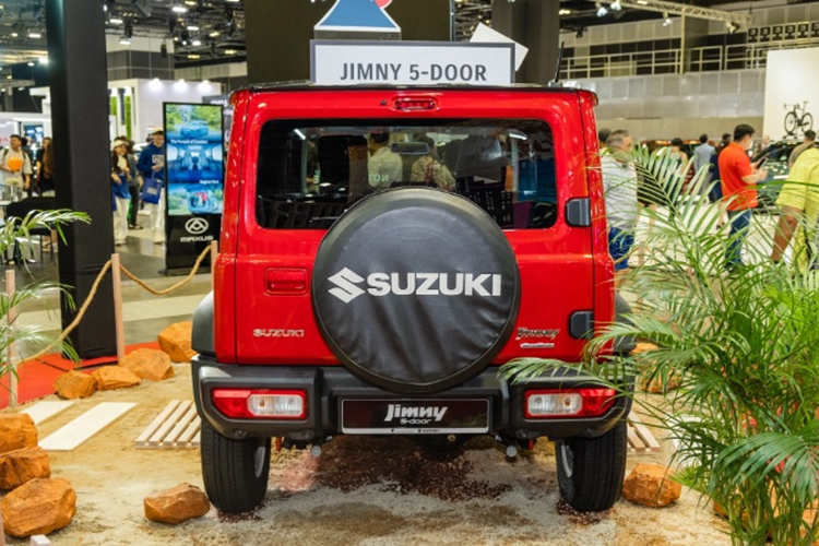 Suzuki Jimny 5 sap mo ban tai Dong Nam A, cho ngay ve Viet Nam-Hinh-7