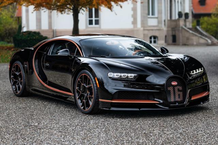 Bugatti Chiron cuoi cung xuat xuong, dai gia Viet van chua so huu