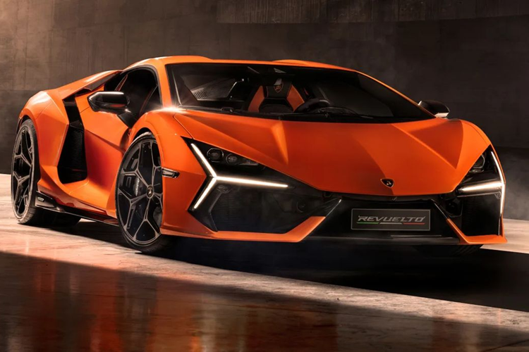 Sieu pham Lamborghini V12 Revuelto PHEV 