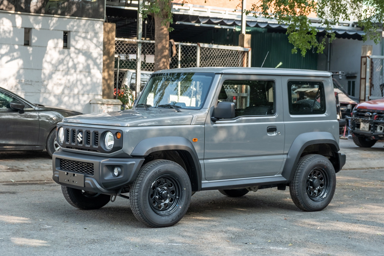 Suzuki Jimny 2024 duoi 800 trieu tai Viet Nam lieu co “chay hang“?-Hinh-6